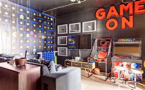 gaming staycation|1br themed w/ unli ps games/arcade & pool MAKATI .